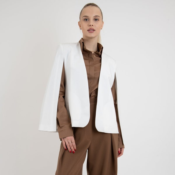 Blazer femme/Blazer cape élégant/Manteau cape blanc/Manteau cape/Cape à la mode/Vêtements d’extérieur de printemps/Cape de mode lente/Veste femme/FC2121