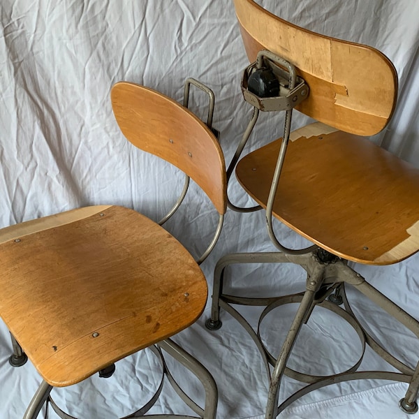 Vintage Industrial Toledo Uhl Adjustable Machinist Stool/ Drafting Chair