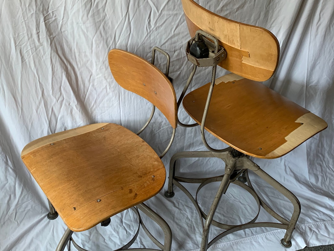 Vintage Industrial Toledo Uhl Adjustable Machinist Stool/ Drafting