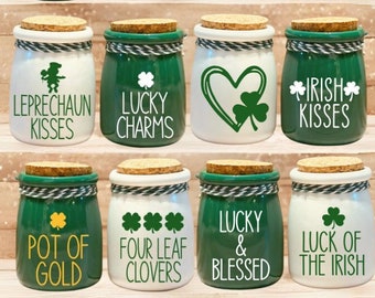 St. Patricks Day-Dekor, St. Patrick-Glas, St. Patricks Day, abgestuftes Tablett, Dekor, Glasgefäß, Trankflaschen, dekorative Apothekerflaschen