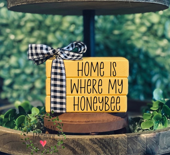 7 Pieces Bee Decor for Home Tiered Tray Decor Honey Bumble Decor