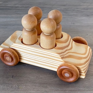 Four Seater Wooden Car with Multicultural Peg Doll People Montessori Waldorf Pretend Play Toy Gift
