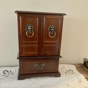 Bombay store jewelry armoire