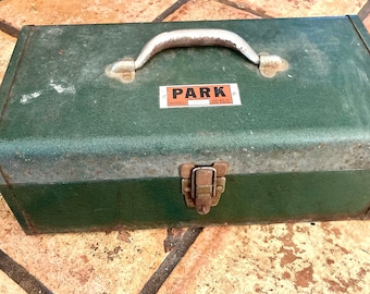 Vintage Park Tool Box Model 160 with Pop-Up Tray, Metal Storage Box, Industrial Decor
