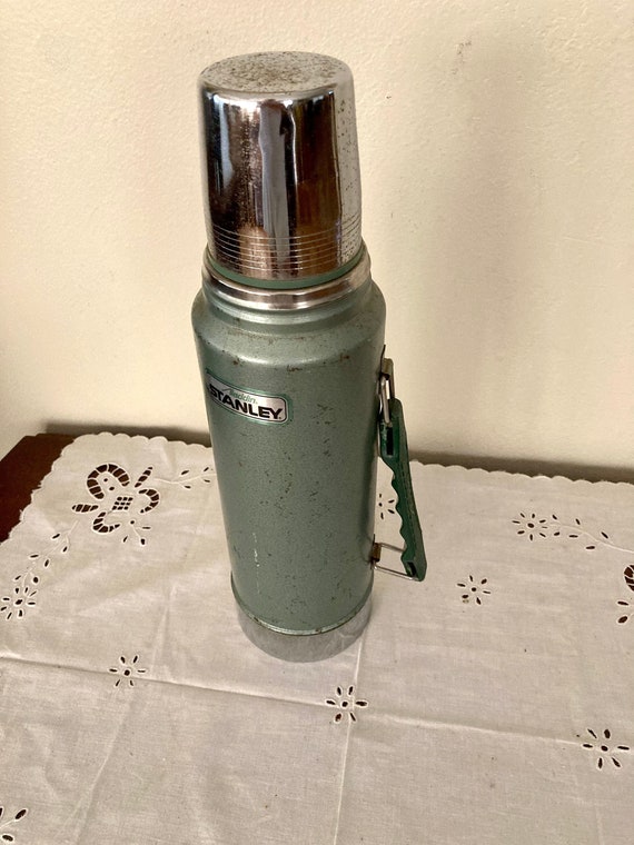 Vintage Stanley Aladdin Thermos, Metal Thermos, One Quart, Made in