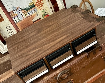 Opslag vintage cassette met houtnerf: 63 tapes, Taiwan