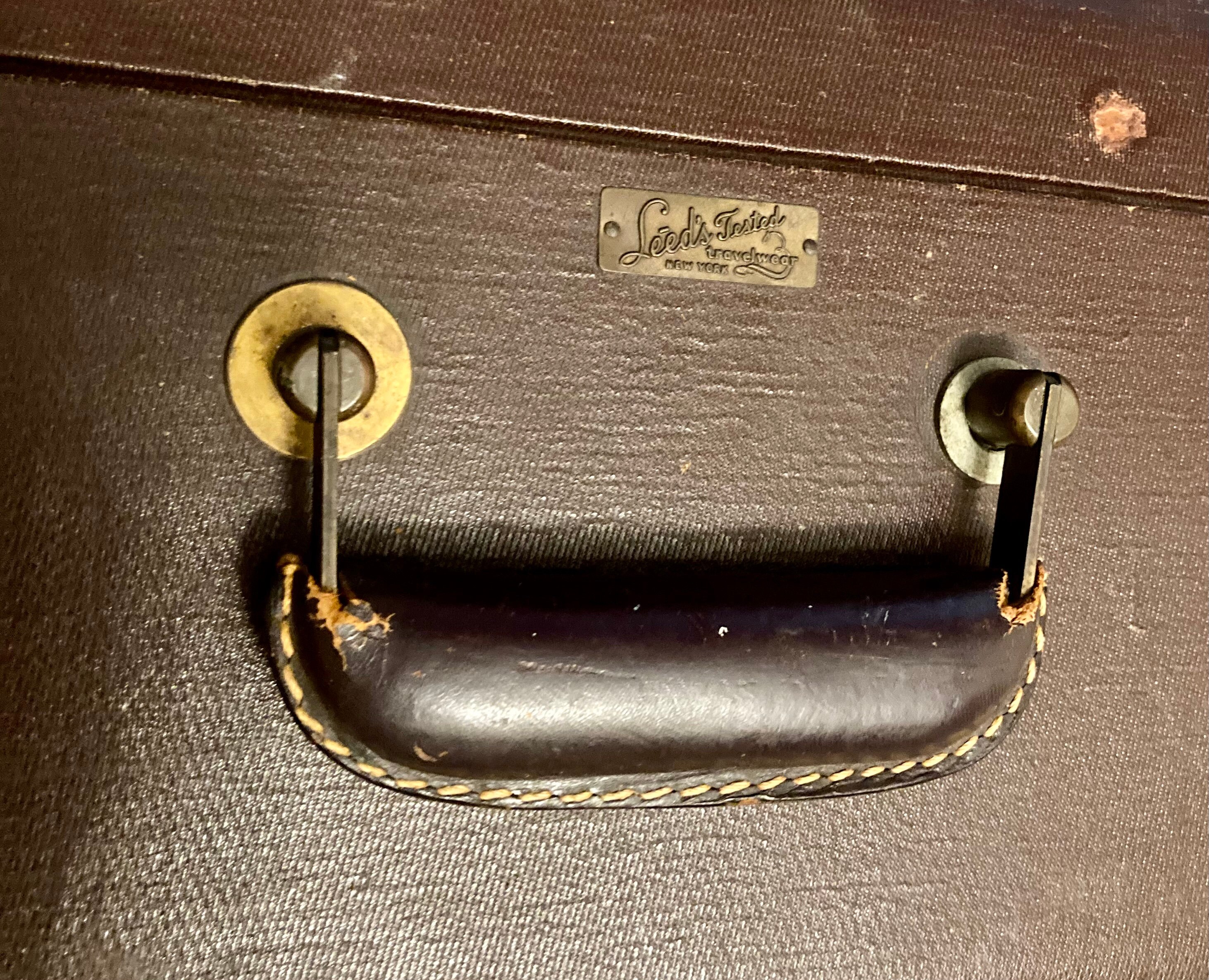 Leeds Tested レザートランク Leeds Vintage Luggage - Etsy