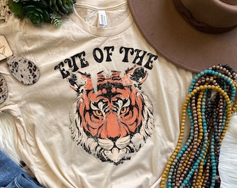 Eye of the tiger t-shirt - tiger t-shirt - Women&#39;s shirt - Cute t-shirt - Gift for her