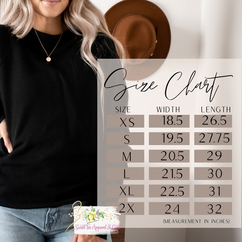 Op de afbeelding: Maattabel voor een sweatshirt met afmetingen in inches. De tabel toont de breedte en lengte van het sweatshirt in de maten XS, S, M, L, XL en 2X.