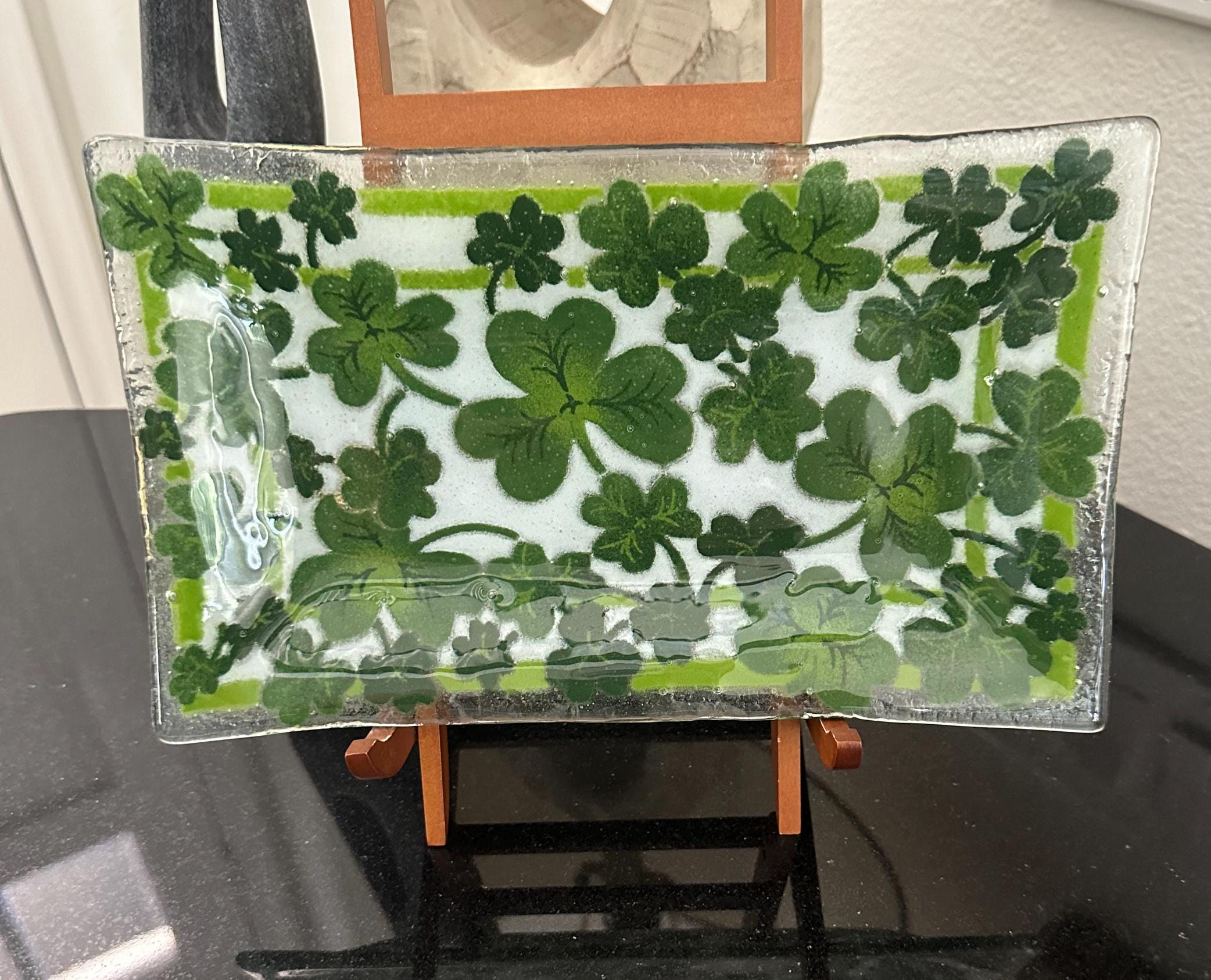 Peggy Karr Small Fused Glass Platter With Shamrocks - Etsy 日本