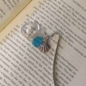 Mermaid Tail Bookmark, Mermaid charm, Pendant bookmark, Pearl, Sea Glass, Gift, Book Lover, Handmade, Charm Bookmark, Birthday, Unique