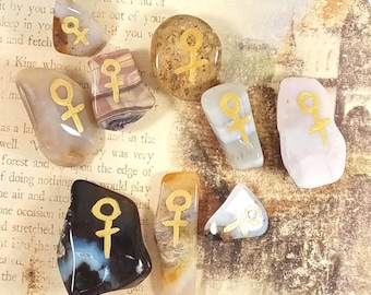 Aphrodite - Venus Alter or Pocket Stone -- Ready to Ship! -- Listing 1