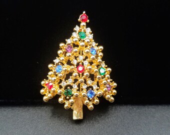 Eisenberg Christmas Tree vintage rhinestones pin, Holiday shawl scarf brooch, Gold tone jewelry, Cloak pin, Gift for her