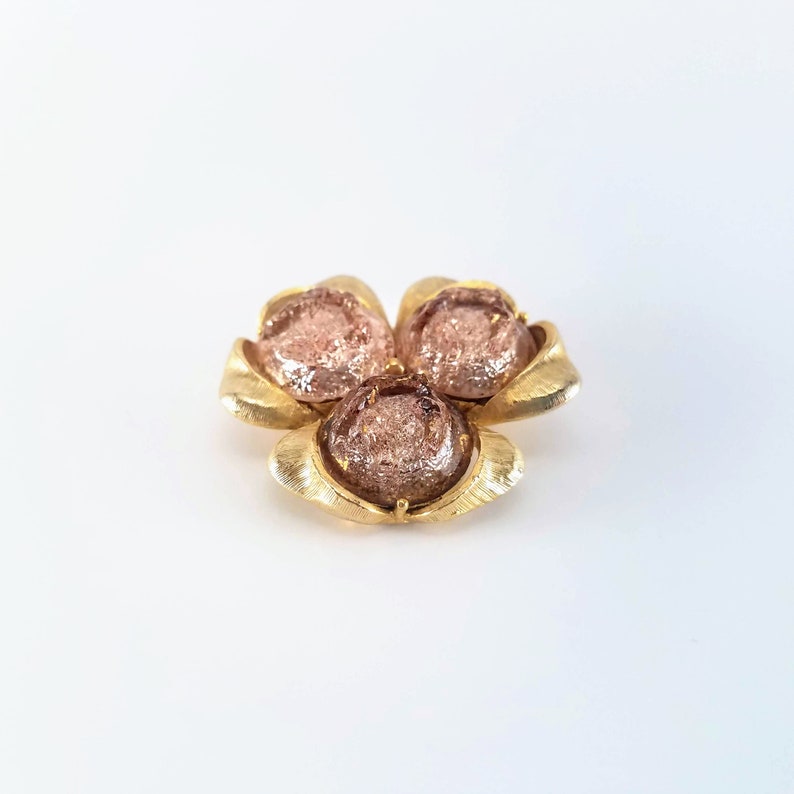 Statement clover brooch 1980/'s costume jewelry for women gift Vintage gold tone brooch with dusty pink cabochons