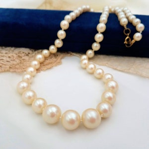 Vintage 24&quot; Glass Knotted Pearl Necklace