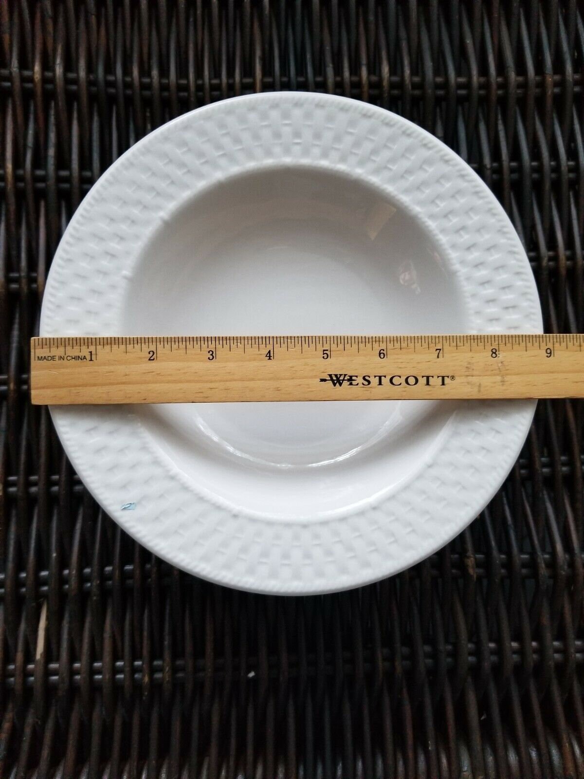 Pottery Oneida WICKER Basketweave, Westerly Basket White Stoneware 11