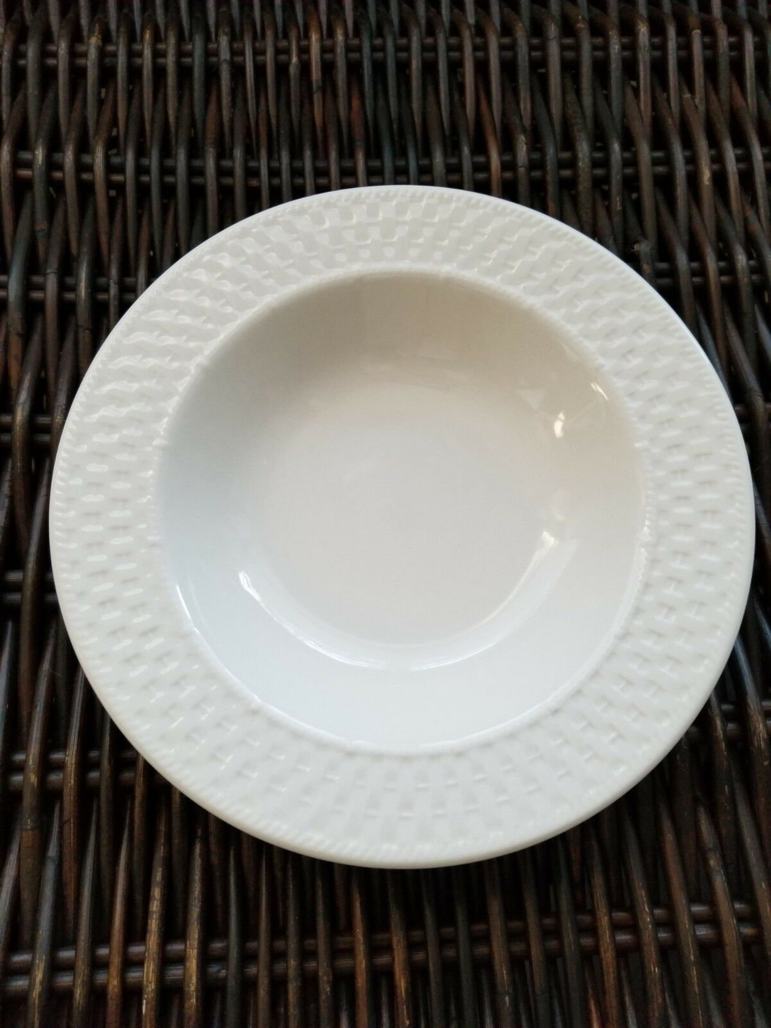 Set of 2 ONEIDA Westerly Basket 9 Rimmed Soup Pasta Bowls Whiteeuc Etsy