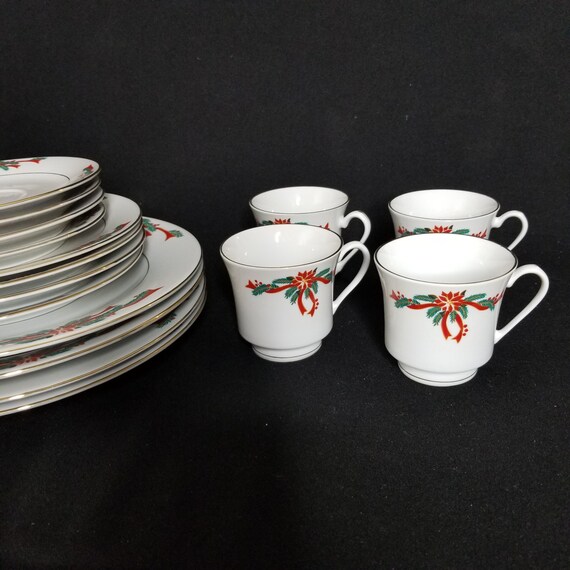 Details about   POINSETTIA RIBBONS PORCELAIN CHRISTMAS DINNERWARE IN BOX 16 PCS  SERVICE FOR 4 