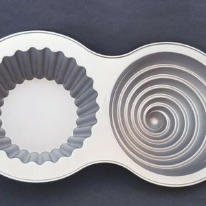 Wilton Cast Aluminum Jumbo / Giant Cupcake Pan 2105 0471 718 
