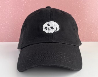 Chapeau brodé à tête de mort à trois yeux avec sangle arrière réglable, adulte unisexe, casquette de baseball souple pour Halloween, chapeaux de papa squelette, mignon et effrayant