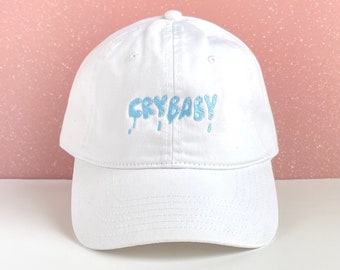 Casquette brodée Crybaby avec sangle arrière réglable, adulte unisexe, casquette de baseball avec police en forme de larme, chapeaux pour papa qui pleure et triste, cadeau de broderie mignon