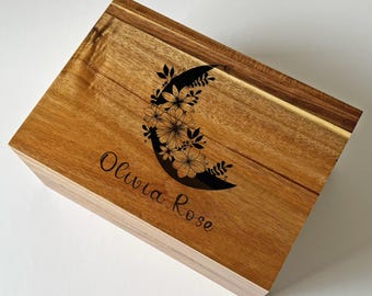 Girls Treasure Box Personalized - Memory Box Acacia Wood, Unique Child Keepsake Box, Baby Girl Keepsake, Trinket Box, Custom Engraved Box