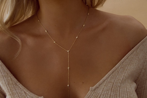 Short sale lariat necklace