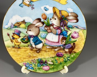 Vintage 1993 Avon Easter parade collectible plate