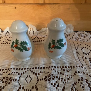 Vintage ceramic holly/berries salt and pepper shakers