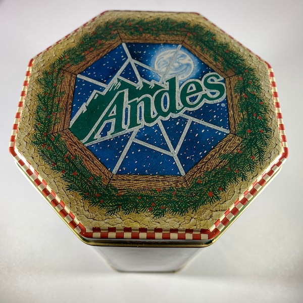 Vintage Andes crepe de menthe tin