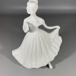 Vintage Paris Royal porcelain lady with fan