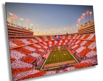 UT Vols gegen FL Gators (Freiwillige der Universität von Tennessee gegen Florida Gators) - Power T | Feuerwerk | Schachbrett
