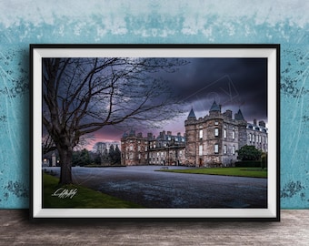 Holyrood Palace Print: Edinburgh Landmark at Sunset