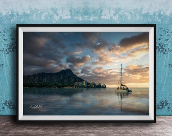 Diamond Head Sunset | Floating Frame | Waikiki Beach View, Amber Green Tones