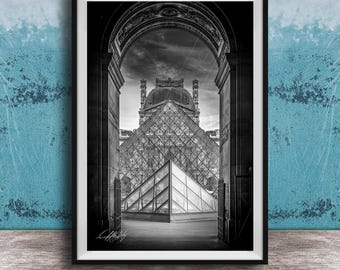 Louvre Pyramid Poster: Paris Architecture (Black & White)