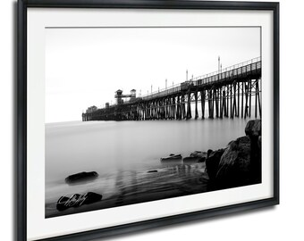 カリフォルニア桟橋のウォールアート：海岸の白黒写真 - 額入りまたは