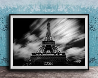 Eiffel Tower Wall Art: Iconic Paris Scene (Digital Download)