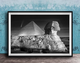Pyramids of Giza Photo: Sphinx at Night (Black & White)
