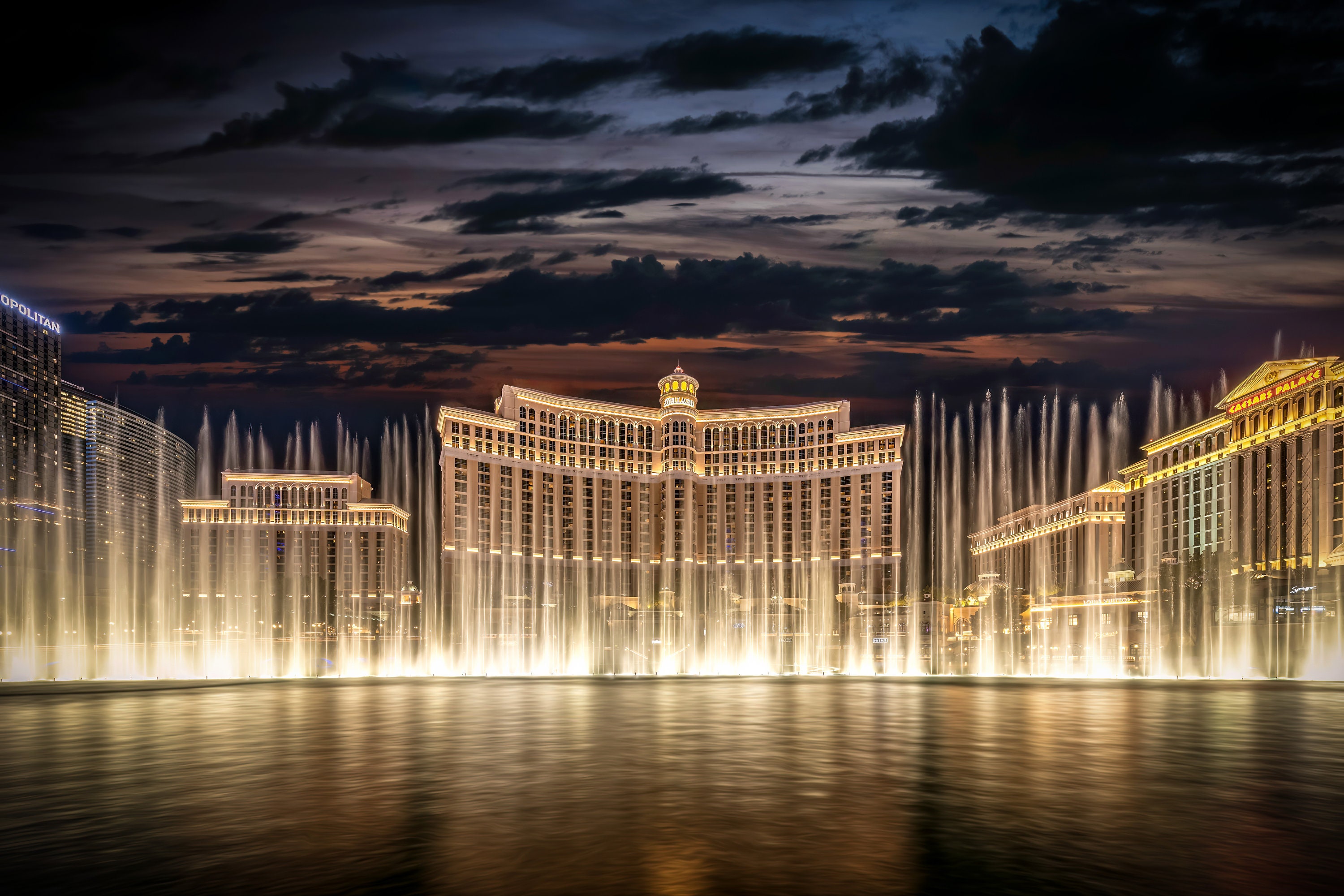 Buy Bellagio Hotel & Casino/fountain Show Online in India 