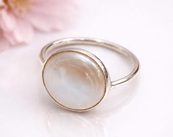 White Round Coin Pearl Ring in 925 Sterling Silver, Natural Coin Freshwater Pearl Stackable Ring, March Birthstone Statement Ring, Gift Ring