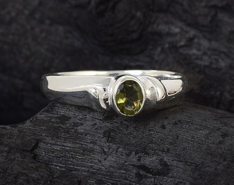 AAA Genuine Moldavite ALL Sizes, Sterling Silver Czech Rep Moldavite Ring, 925 Silver Faceted Moldavite Natural Stone ring, Green Moldavite