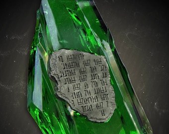Mandalorian Stone Tablet [Mandalore Crystal with Tablet] from The Mandalorian Season 3