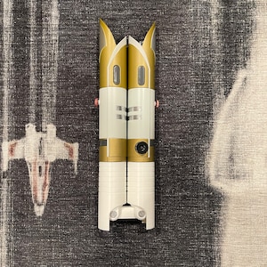Star Wars Galaxy&#39;s Edge Jedi Temple Guard Legacy Lightsaber Pike Folding Coupler