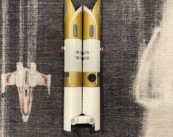 Star Wars Galaxy&#39;s Edge Jedi Temple Guard Legacy Lightsaber Pike Folding Coupler