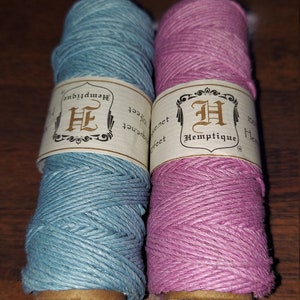 Canapa 25 Grammi Crafting Cord Card Bobine a tinta unita, Bambino (Rosa Polveroso & Azzurro)