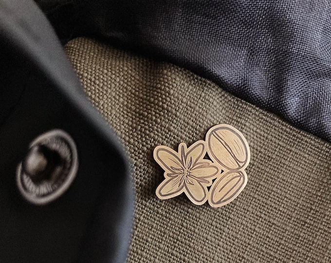 coffee beans & flowers pin