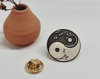 Yin Yang 2 pin