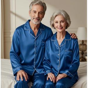 Satin Couple Pajamas,Gifts for the Couple,Custom Pajamas,Anniversary gift,Matching Pajamas, Custom Pajama Set, Pajamas for Mother and Father
