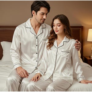 Satin Couple Pajamas, Gifts for the Couple, Custom Pajamas, Anniversary gift, Matching Pajamas, Custom Pajama Set, Valentine Pajamas