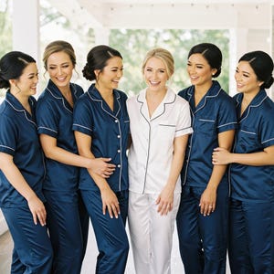 Navy Blue Pajamas Long Satin Pajamas for Bridesmaid, Bridesmaid Satin Pajamas Set, Bridal Party Gift, Bridesmaid Gifts,Bridal GiftBridal PJs